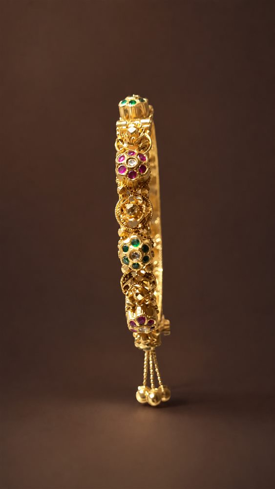 Gulab Phool Kada